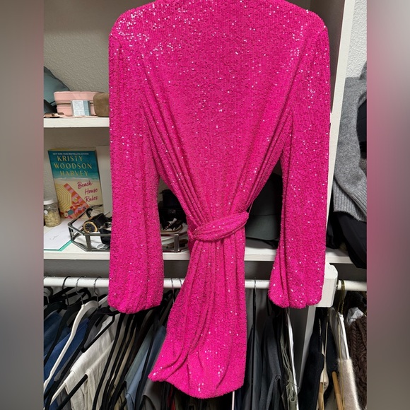 JAYGODFREY Fuchsia Sequin Robe - Picture 4 of 6